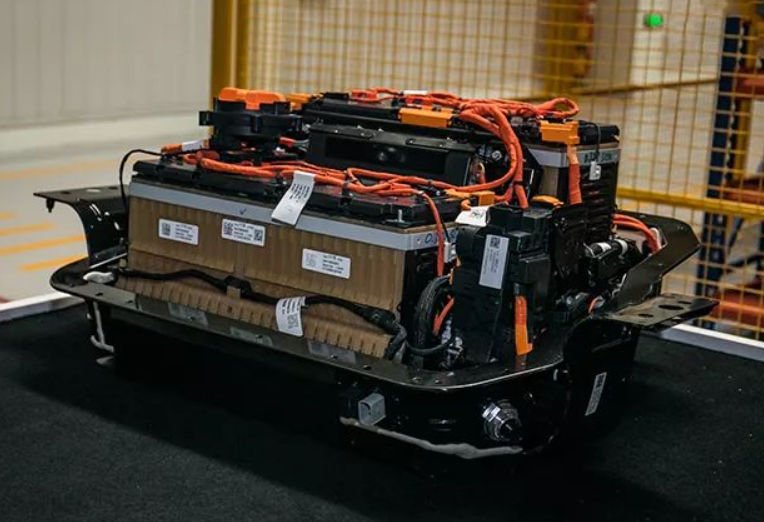Comparison of cooling methods for lithium ion battery pack heat